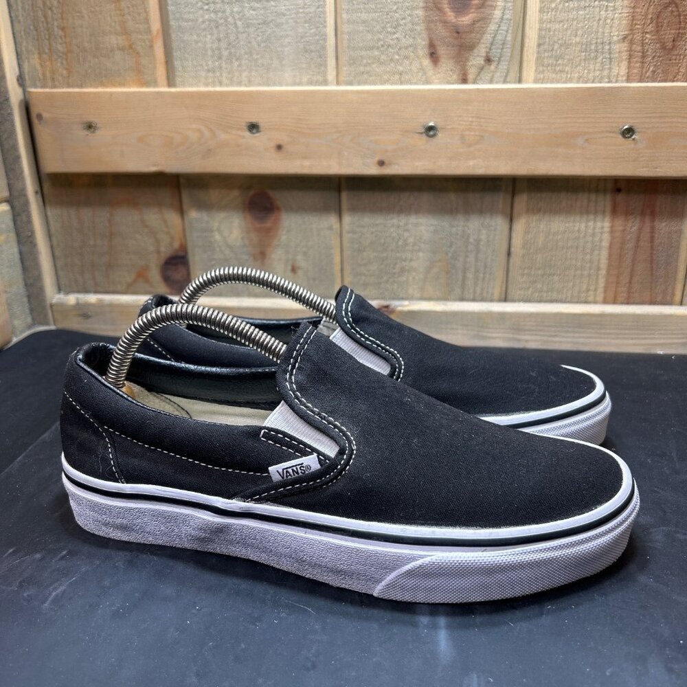 Vans Slip-On Black Canvas Shoes Mens 7 Womens 8.5 Casual Skate Style